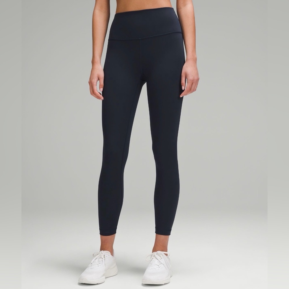 Lululemon Navy Wunder Train High-Rise Tight 25”